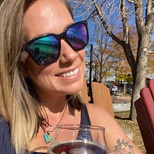 Meet your Posher, Sam